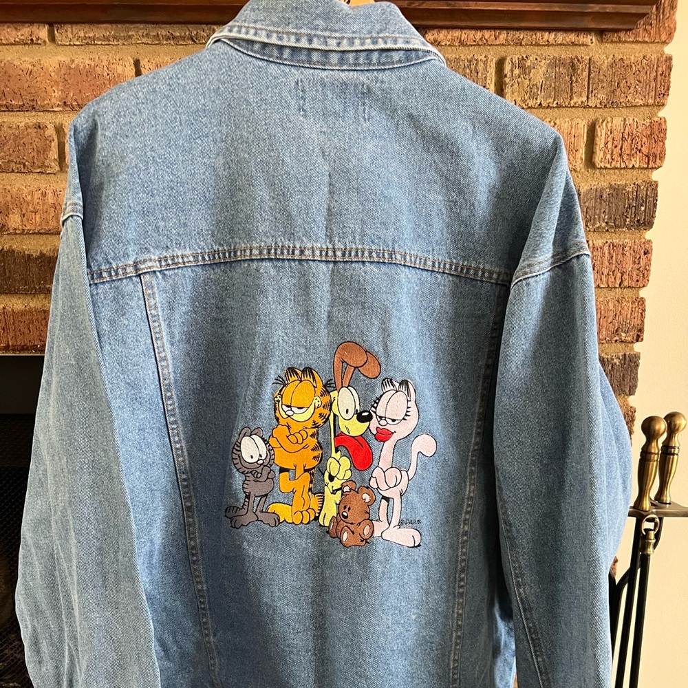 Vintage Denim Light Blue Jean Jacket with Garfield and Friends Embroidered